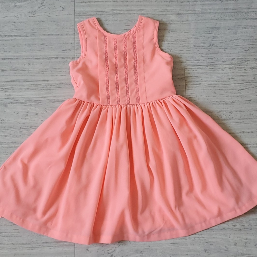 Girls size 5 dress by Carters